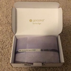 Brand new gorjana Parker huggie hoops